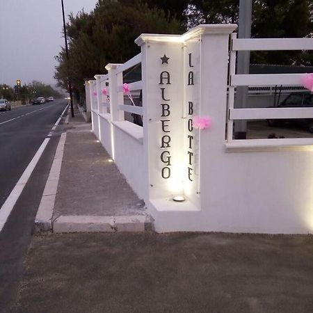Albergo Labotte فيستَ المظهر الخارجي الصورة