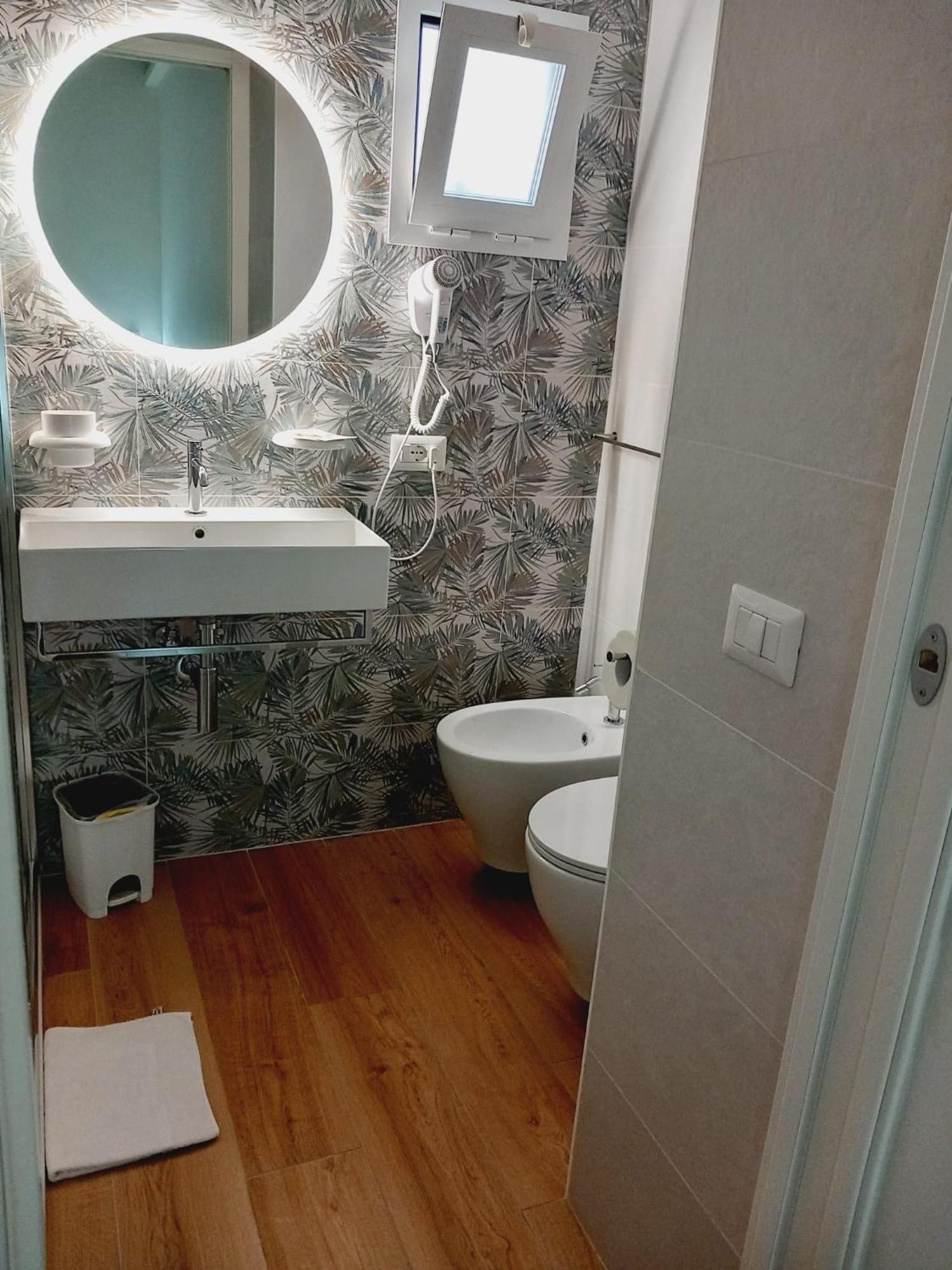 Albergo Labotte فيستَ المظهر الخارجي الصورة