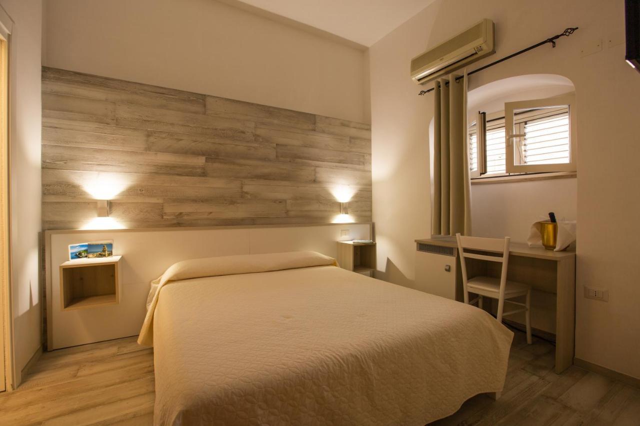 Albergo Labotte فيستَ المظهر الخارجي الصورة